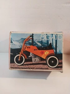 Barbie de colección Big ATC Mod Era Barbie MotorTrike Alemania Occidental 3 ruedas plástico - Imagen 1 de 6