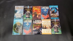 Larry Niven Vintage Paperback Science Fiction Books Lot Of 10 - Picture 1 of 12