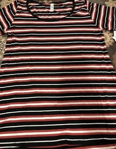 LuLaRoe S klassisches T-Shirt klein schwarz rot weiß gestreift Streifen horizontal neu mit Etikett #834 - Bild 1 von 7