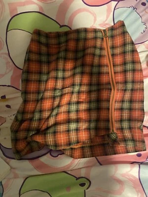 Falda a cuadros de comida chatarra  Foto 1 de 4