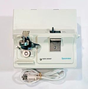 Apriscatole spaziatrice vintage Black & Decker EC60G con orig. Viti di montaggio - Foto 1 di 13