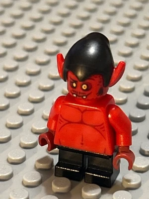 Lego Bookkeeper Minifigura del Set 70323 Nexo Knights Foto 1 de 2