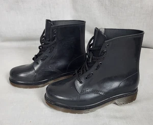 Steve Madden Black Rubber Lace up Boots Women's Size 8 Winter Fall Classic Style - Picture 1 of 8