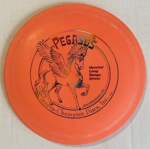 Innova Champion Discs Pegasus Vintage Upwind Long Range Disc Golf Driver - Foto 1 di 2