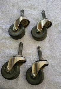 Lotto 4 ruote bassick vintage - Foto 1 di 2