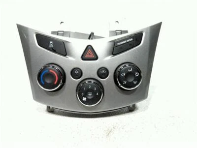 Chevrolet Trax 2015 selector de aire acondicionado interruptor control de temperatura OEM naranja 112 k millas Foto 1 de 4