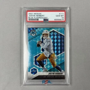 Mosaico Justin Herbert 2021 azul fluorescente 3/15 #111 PSA 10 GEM MT Low Pop!! - Imagen 1 de 2