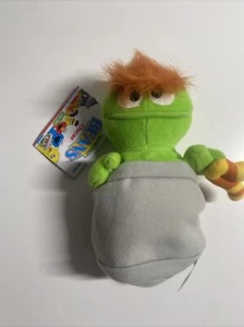 Tyco Sesame Street Beans Jim Henson Oscar the Grouch Stuffed Plush 6" 1997  - Picture 1 of 2