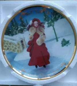 Vtg Hallmark Barbie Victorian Elagance Collector Plate - Victorian Christmas MIB - Picture 1 of 4