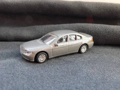 1:87, Schuco, BMW  7er, Silbergrau Metallic, - Bild 1 von 3