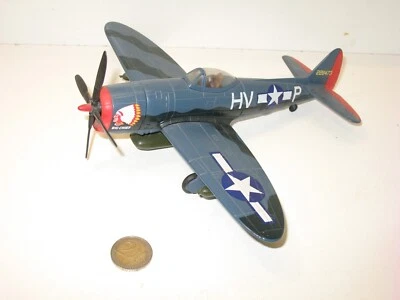 Aereo In Scala 1:48 Tutto In Metallo, THUNDERBOLT Militare P47 - Immagine 1 di 4