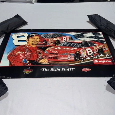 Póster de Dale Earnhardt Jr. Sam Bass firmado por NASCAR “The Right Stuff” 27x15 Foto 1 de 4