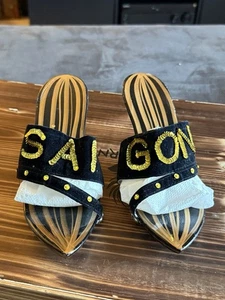 Vintage 1960's GUOC Kim Thanh Saigon Wood Women’s Heels Sandals Size 4 - Picture 1 of 12