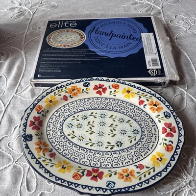 Gibson Elite Hand-Painted 14" Serving Platter Luxembourg Floral With Blue Trim Foto 1 de 4