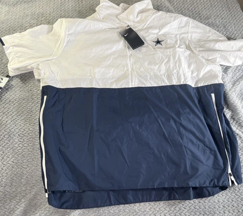 Dallas Cowboys Nike on Field Short Sleeve Windbreaker One Third Zip Unused Cover