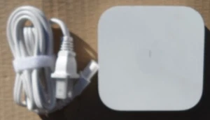 Apple Airport Express A1392 MC414LL/A 802.11n Dual-Band WiFi Router AirPlay - Photo 1/3
