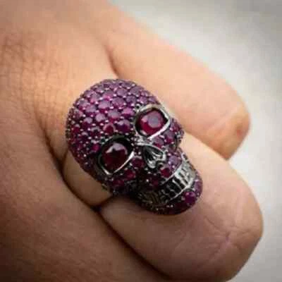 Anillo de Halloween con calavera de zafiro rosa creado en laboratorio de 2 quilates enchapado en oro blanco plateado Foto 1 de 4