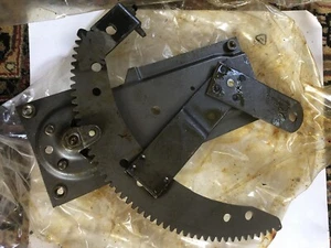Mercedes 280 SL Manual Window Regulator Right And Left Side With Window Cranks! - Picture 1 of 6