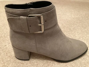Nine West Women’s Ankle Boots Size 40 (7) Grey Suedette Castle BNIB - Picture 1 of 4