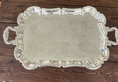 Bandeja de mayordomo vintage de placa plateada con patas y mango festoneada 23" x 13" Foto 1 de 4