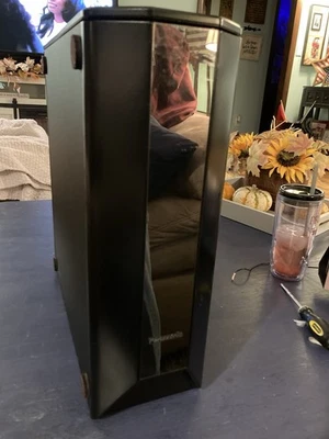 Subwoofer Panasonic modelo # SB-HWX7 equipo de música de entretenimiento en el hogar negro Foto 1 de 4