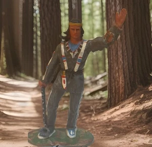 Rare Elastolin Winnetou Pierre Bryce Amer Indian holding peace pipe making sign - Picture 1 of 7