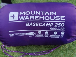 Mountain Warehouse Basecamp 250 Mummy Sleeping Bag 2 Seasons Insulated Purple - Picture 1 of 2