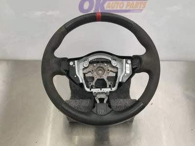 Volante Nissan 370Z Nismo 16 2016 cuero negro gamuza rayas rojas Foto 1 de 4
