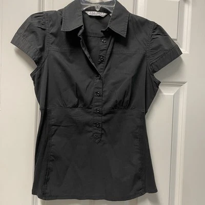 Blusa Signature by Larry Levine Negra Manga Gorra Algodón Poli Estilo Peplum, PM Foto 1 de 4