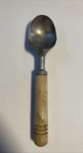 Vintage Interpur Ice Cream Scoop Wooden Handle Made In Taiwan - Picture 1 of 10