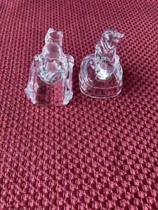 Set of 2 Clear Crystal Cat / Balls Figurines Avon Home Decor - Picture 1 of 6
