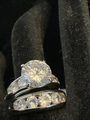 JTV BELLA LUCE REDONDO RODIO SOBRE PLATA ESTERLINA CIRCONITA CONJUNTO DE BODA 7 1/2 NUEVO CON ETIQUETAS Foto 1 de 4