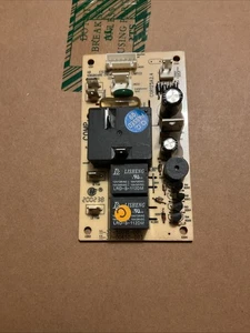 Maytag/Fedders Air Conditioner Control/Relay PCB 11-37-00650-003 11-37-50010-001 - Picture 1 of 3