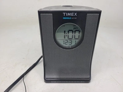 Timex Indiglo Projection Alarm Clock T436B AM/FM Radio MP3 (TESTED) - Image 1 of 4