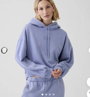 Sudadera con capucha corta Gap talla M nueva sin etiquetas Foto 1 de 4