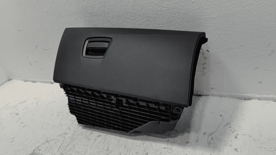 BMW 550i xDrive 550i 2011-2016 tablero guantera compartimento de almacenamiento negro OEM Foto 1 de 4