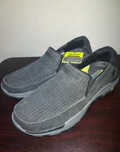 Skechers Mens Slip On Loafers 10M Knit Shoes Respected Vernon Comfort Black - Picture 1 of 15