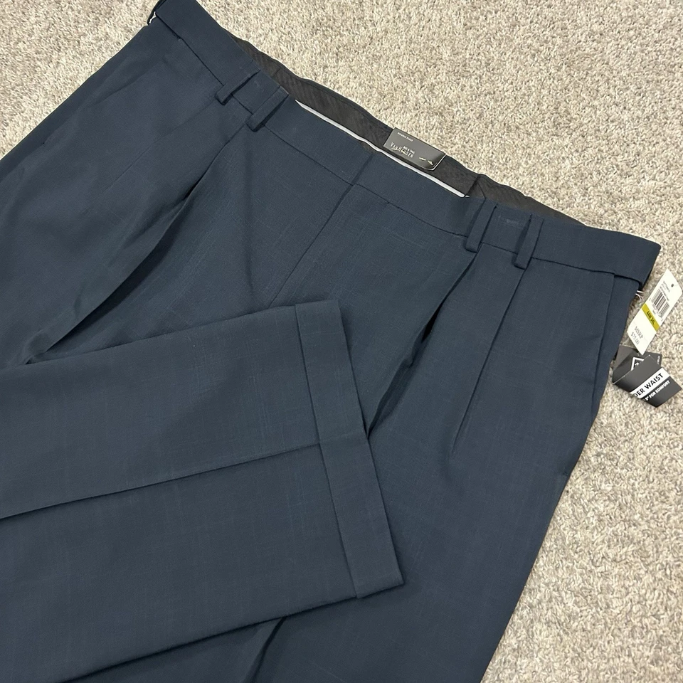 Pantalones de vestir Van Heusen para hombre 44X34 doble pliegue microfibra azul marino nuevos con etiquetas Foto 1 de 4