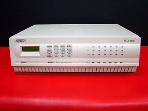 Adtran TSU 600 1202076L2 Alimentazione AC Senza Alimentazione PER RICAMBI con PORTA QUAD FXS - Foto 1 di 12