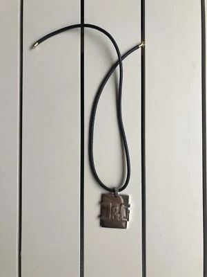 Collana Dolce & Gabbana in Acciaio Logo Cordoncino In Caucciù Con Terminale Oro - Immagine 1 di 4