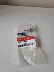 GENUINE KIA REAR LIGHT COMBI WIRING HARNESS / LOOM | 92490-D4250 - Picture 1 of 5