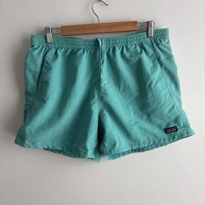 Patagonia Women's Large Baggies Shorts Green Nylon Pull On 5" Inseam - Picture 1 of 7
