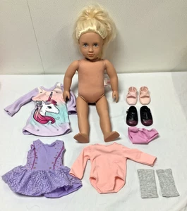 Battat Our Generation Puppe blonde Haare Sommersprossen 18 Zoll 3 Outfits 2 Paar Schuhe - Bild 1 von 11