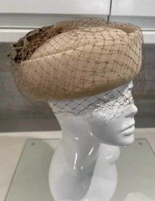 C&A Coffee Cream Brown Birdcage Netting Floral Pillbox Wedding Event Hat 1980s - Image 1 of 4