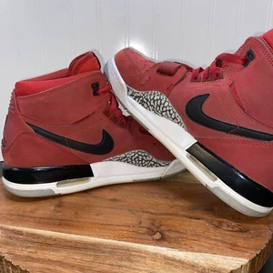 Nike AT4040-601 Air Jordan Legacy 312 Toro GS rote Wildlederschuhe Jugend US 7Y - Bild 1 von 13