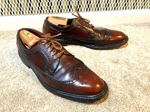 Vintage Brown Leather Wingtips Shoe Pebble Grain Men's size 10 D Made in the USA - Picture 1 of 12