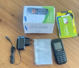Samsung Keystone2 GT-E1200M European 2106 w/ Charger & Box great for travel - Picture 1 of 13