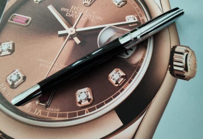 Pluma Estilográfica S T Dupont Defi Millennium Negra Brillante con Borde Cromado Foto 1 de 4