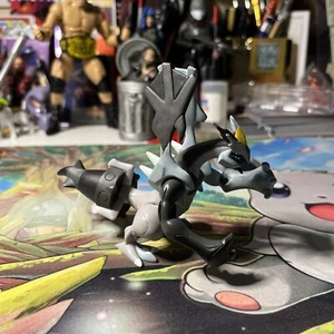 Figura Suelta Takara Tomy Pokemon Moncolle ML-11 Negra Kyurem - Imagen 1 de 7
