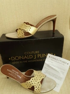 Vtg. COUTURE DONALD J. PLINER~Womens 9.5 Platinum Heels Sandals Shoes~$190 ITALY - Picture 1 of 6